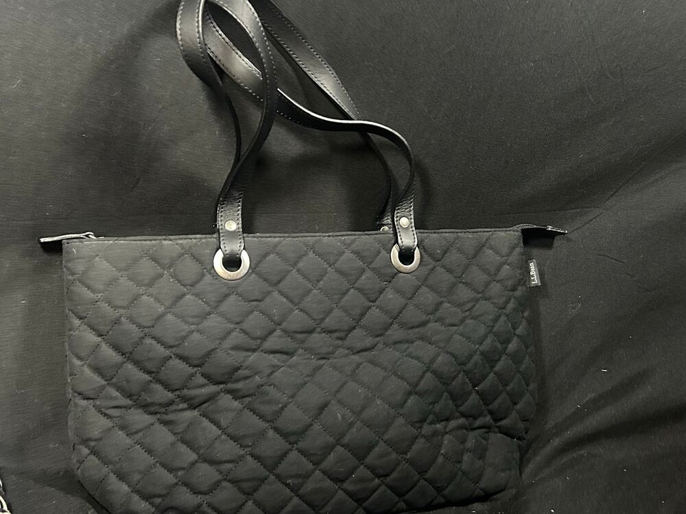 L.L.Bean Black Diamond Quilted Tote Shoulder Bag Leather Handles Zip Top